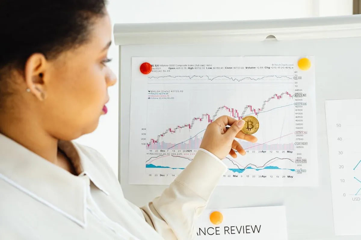 Bitcoinworld Review: What It Is, Features, Risks, and Alternatives