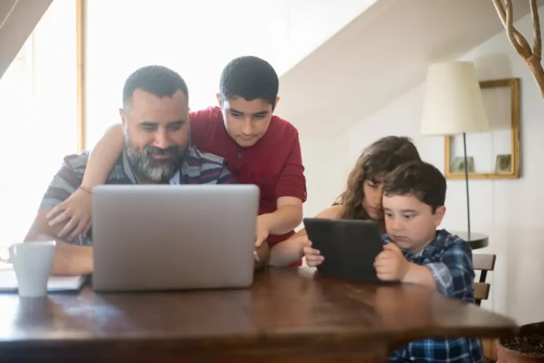 Christian Family Life: Simple Guide for Everyday Faith