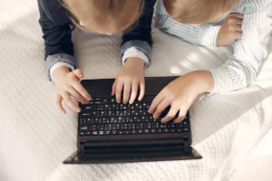 Kidsworldfun Review: What It Is, Features, Safety, and Alternatives
