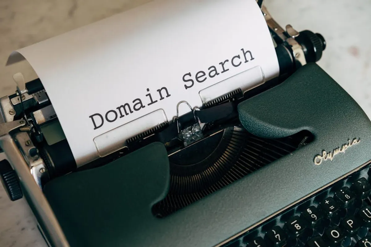 The Search Demand Behind lapzoo.com: A Practical Breakdown: For Community Websites